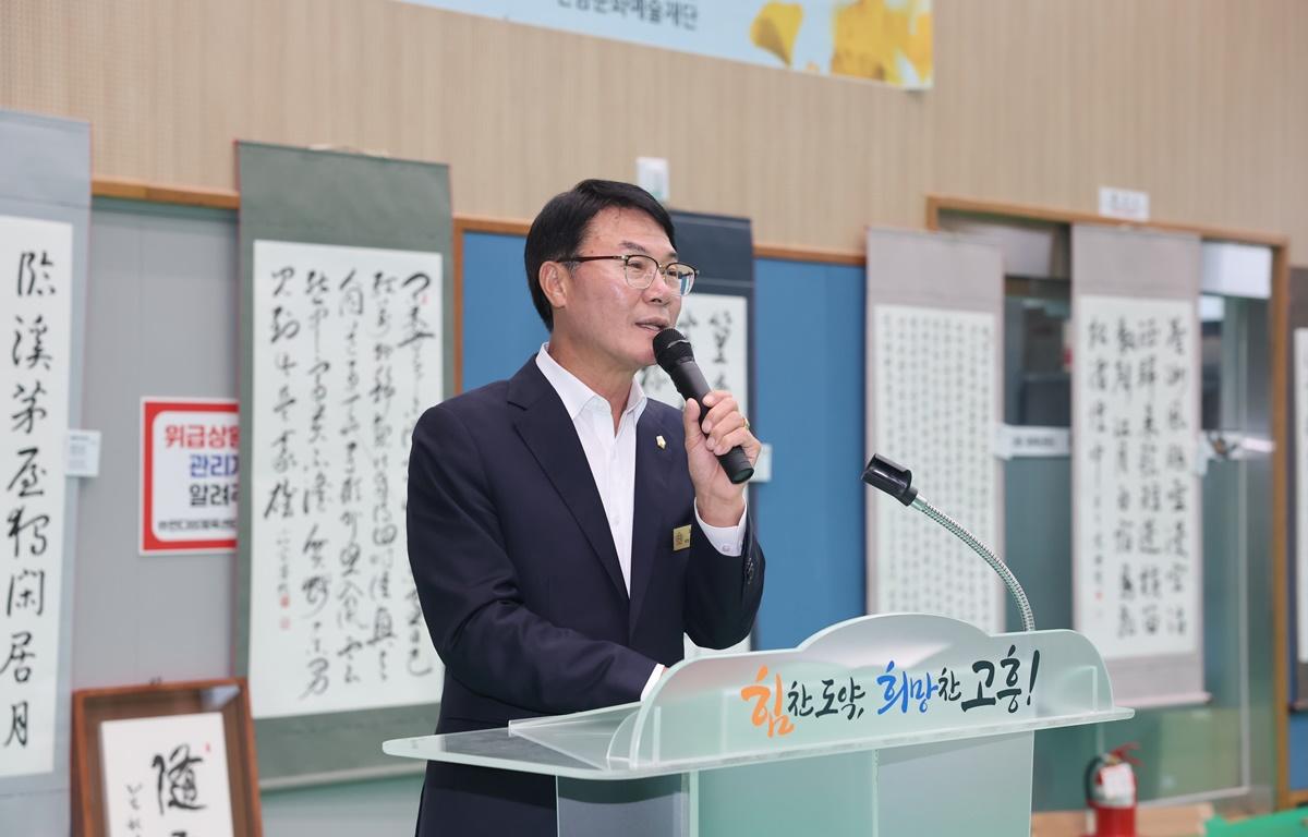 (사)한국서가협회 전남지회 제22회 고흥지부회원전 첨부이미지 : 2025.9.25 (사)한국서가협회 전남지회 제22회 고흥지부회원전 (4).JPG