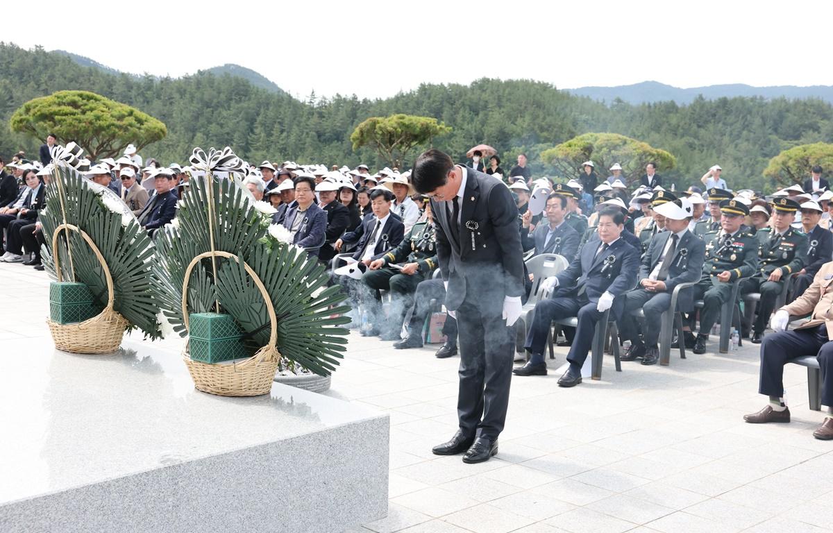 제70회 현충일 추념식 첨부이미지 : 2025.6.6 제70회 현충일 추념식 (26).JPG