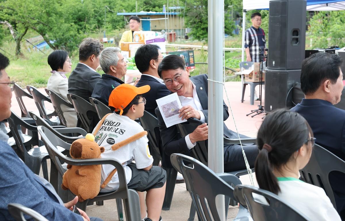 2025년 고흥 유자나무 분양 이벤트 '나의 유자나무와 인연' 팜파티 첨부이미지 : 2025.6.6 2025년 고흥 유자나무 분양 이벤트 '나의 유자나무와 인연' 팜파티 (15).JPG