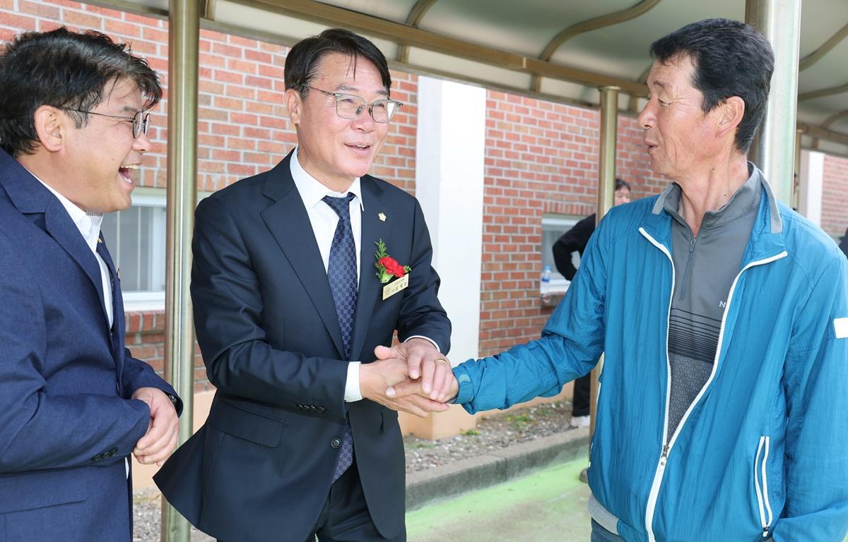 제51회 봉래면민의 날 첨부이미지 : 2025.4.18 제51회 봉래면민의 날 (2).JPG