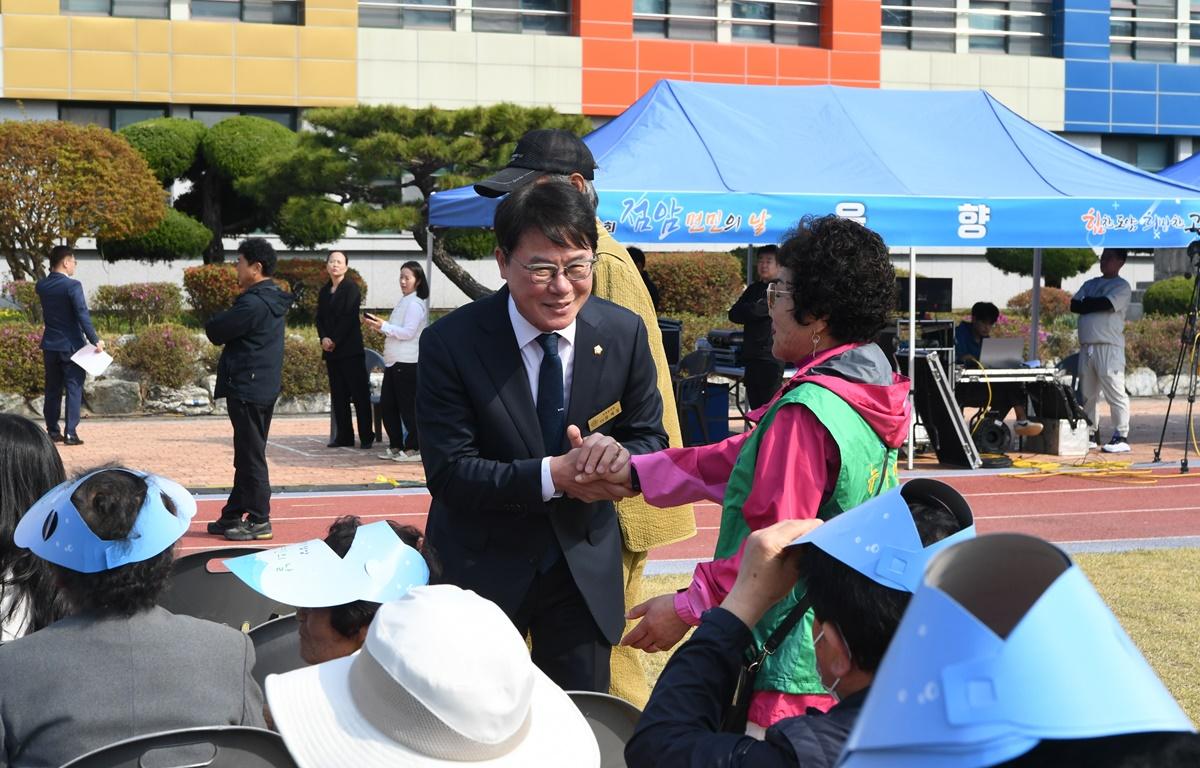제30회 점암면민의 날 첨부이미지 : 2025.4.10 제30회 점암면민의 날 (1).JPG