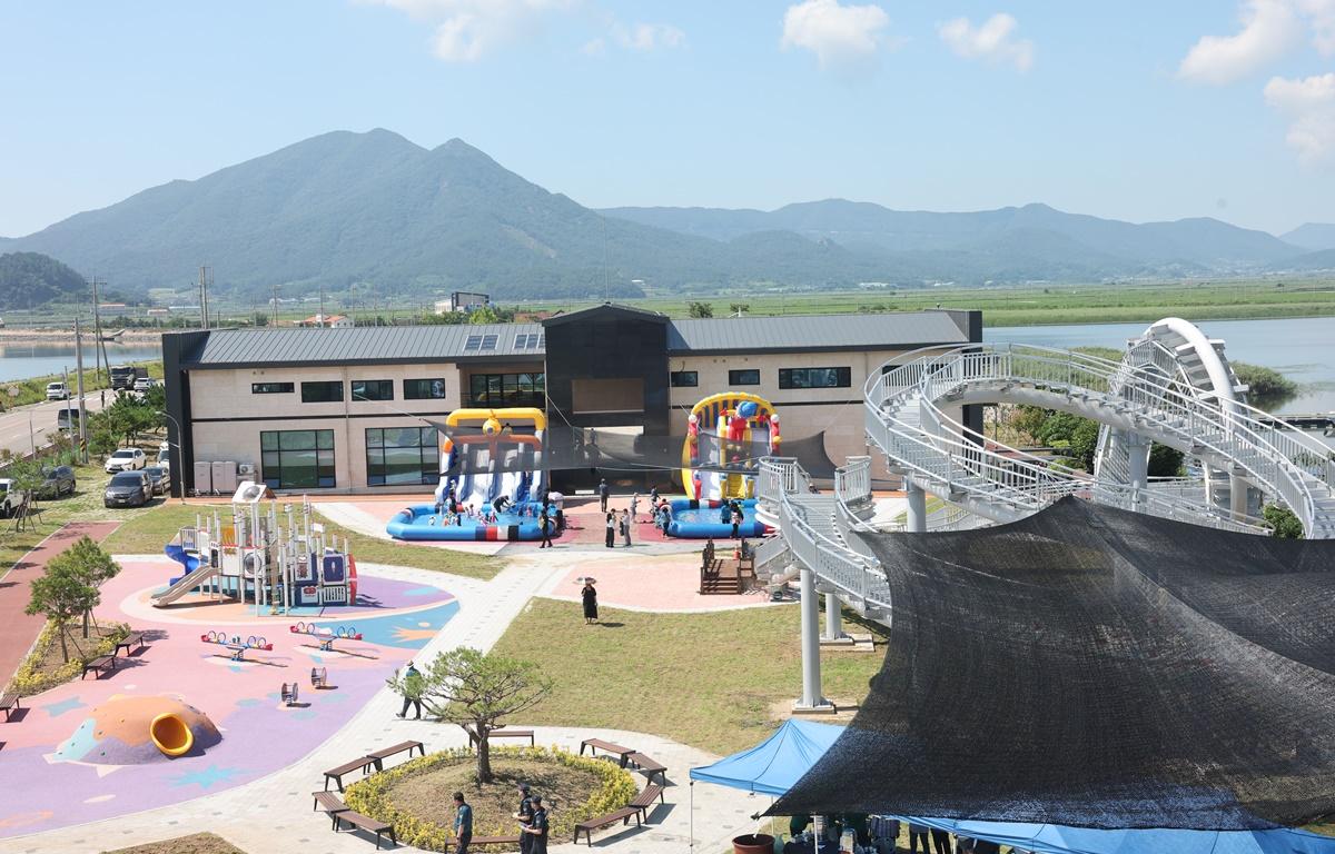 꼬맹이 테마놀이터조성 준공식 첨부이미지 : 2025.7.23 꼬맹이 테마놀이터조성 준공식 (4).JPG