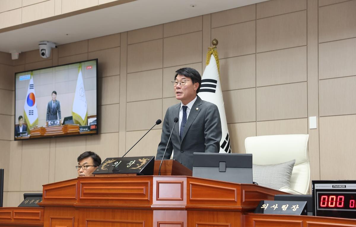제338회 고흥군의회 임시회 제1차 본회의 첨부이미지 : 2025.7.16 제338회 고흥군의회 임시회 제1차 본회의 (11).JPG