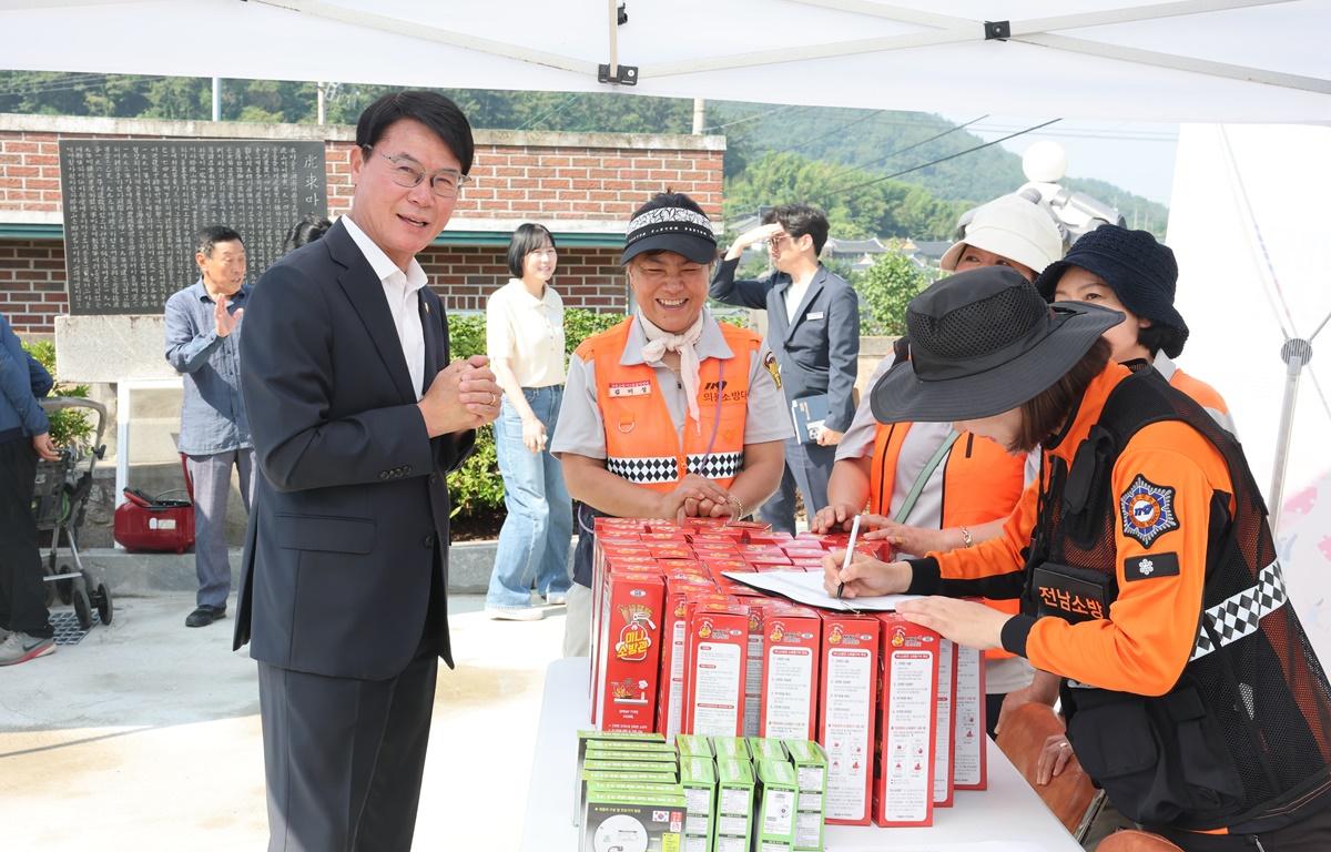 제263회 어깨동무봉사단(호동마을) 첨부이미지 : 2025.6.26 제263회 어깨동무봉사단 (13).JPG