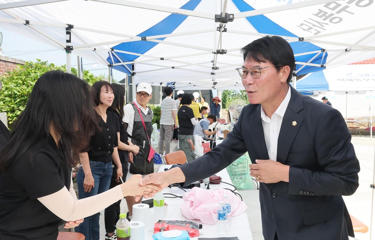 제263회 어깨동무봉사단(호동마을) 첨부이미지 : 2025.6.26 제263회 어깨동무봉사단 (14).JPG