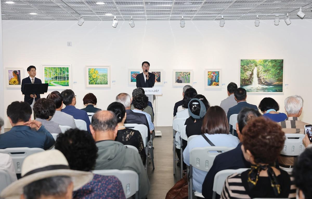 천경자를 사랑하는 화가회 전시회 개전식 첨부이미지 : 2025.9.6 천경자를 사랑하는 화가회 전시회 개전식 (4).JPG