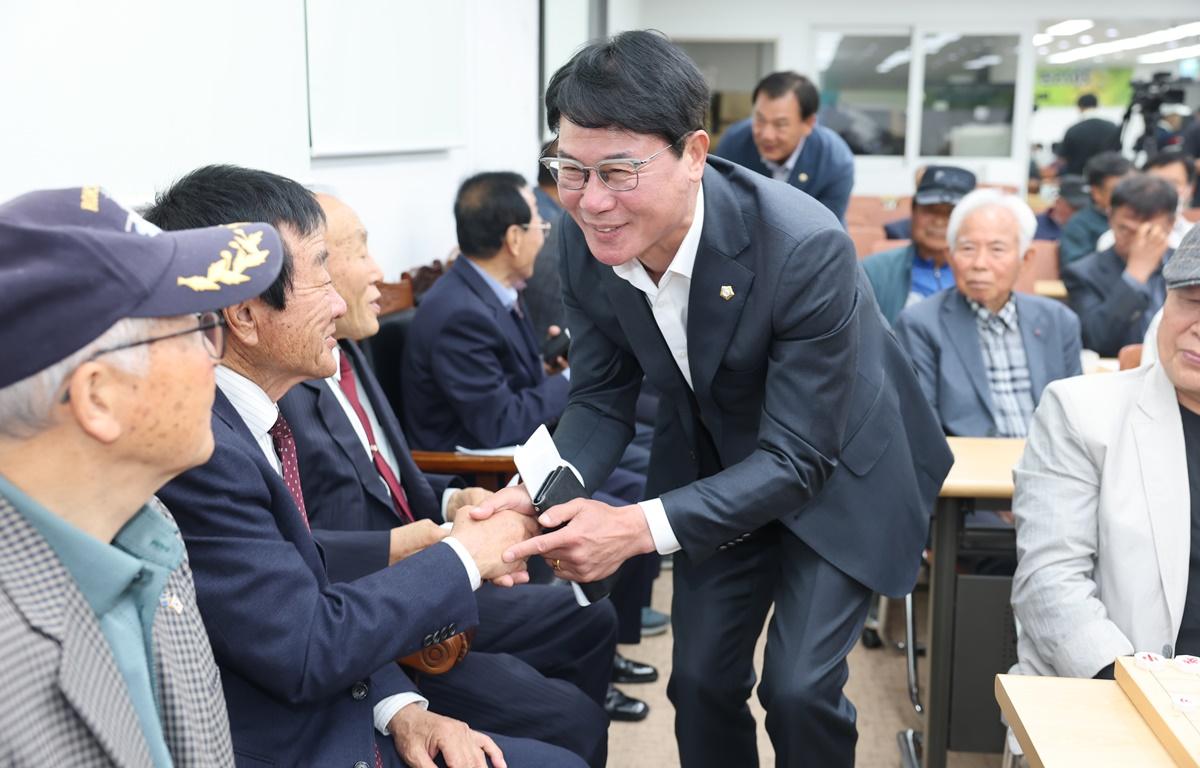 2025년 노인 친선 장기대회 첨부이미지 : 2025.5.13 2025년 노인 친선 장기대회 (4).JPG