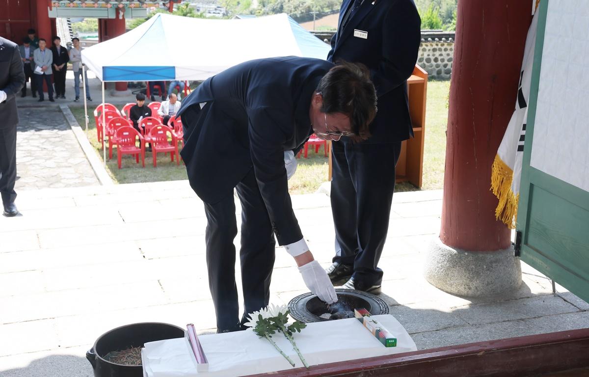 도화면 발포 충무사 다례제 첨부이미지 : 2025.4.28 도화면 발포 충무사 다례제 (7).JPG