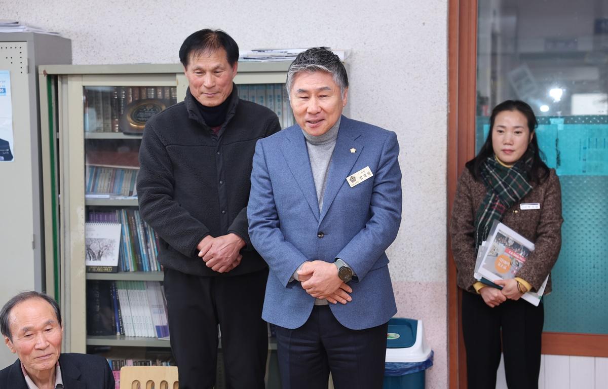 2026 군민과의 지역발전 토론회(동강면) 첨부이미지 : 2026.1.26 2026 군민과의 지역발전 토론회(동강면)(6).JPG