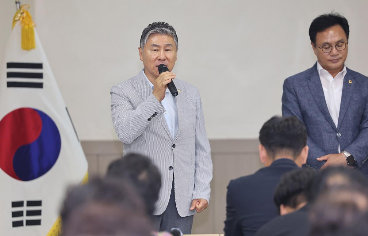 2025 군민과의 지역발전 토론회(남양면) 첨부이미지 : 2025.6.10 2025 군민과의 지역발전 토론회(남양면) (9).JPG