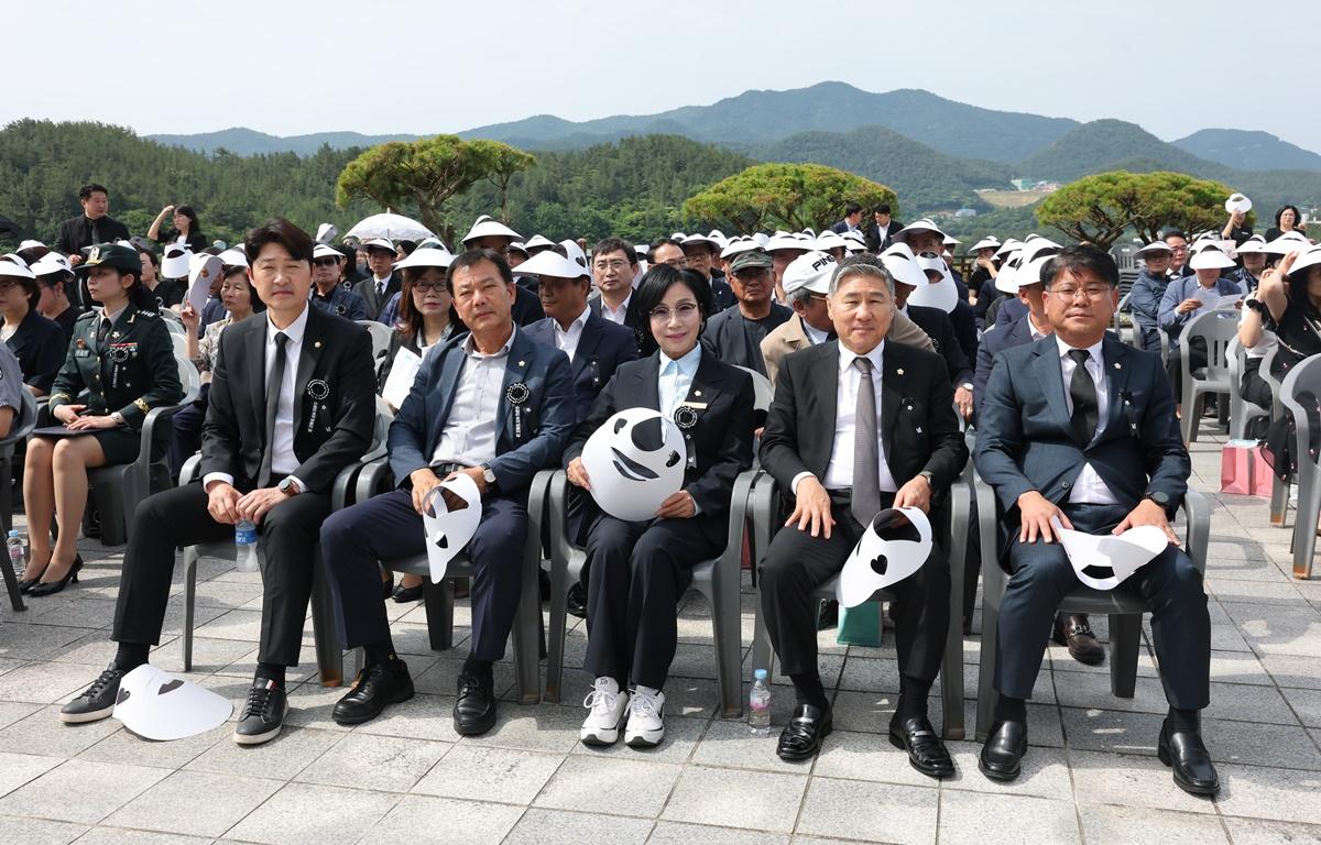 제70회 현충일 추념식 첨부이미지 : 2025.6.6 제70회 현충일 추념식 (22).JPG