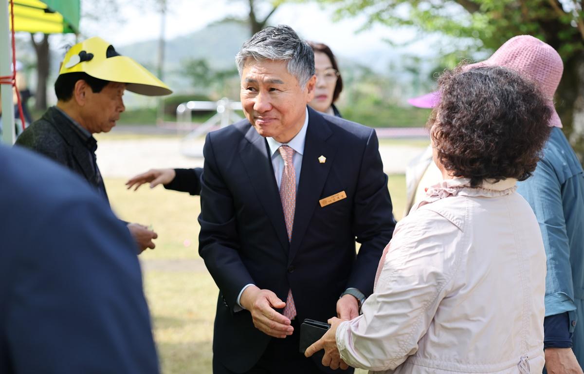 제31회 남양면민의 날 첨부이미지 : 2025.4.18 제31회 남양면민의 날 (5).JPG