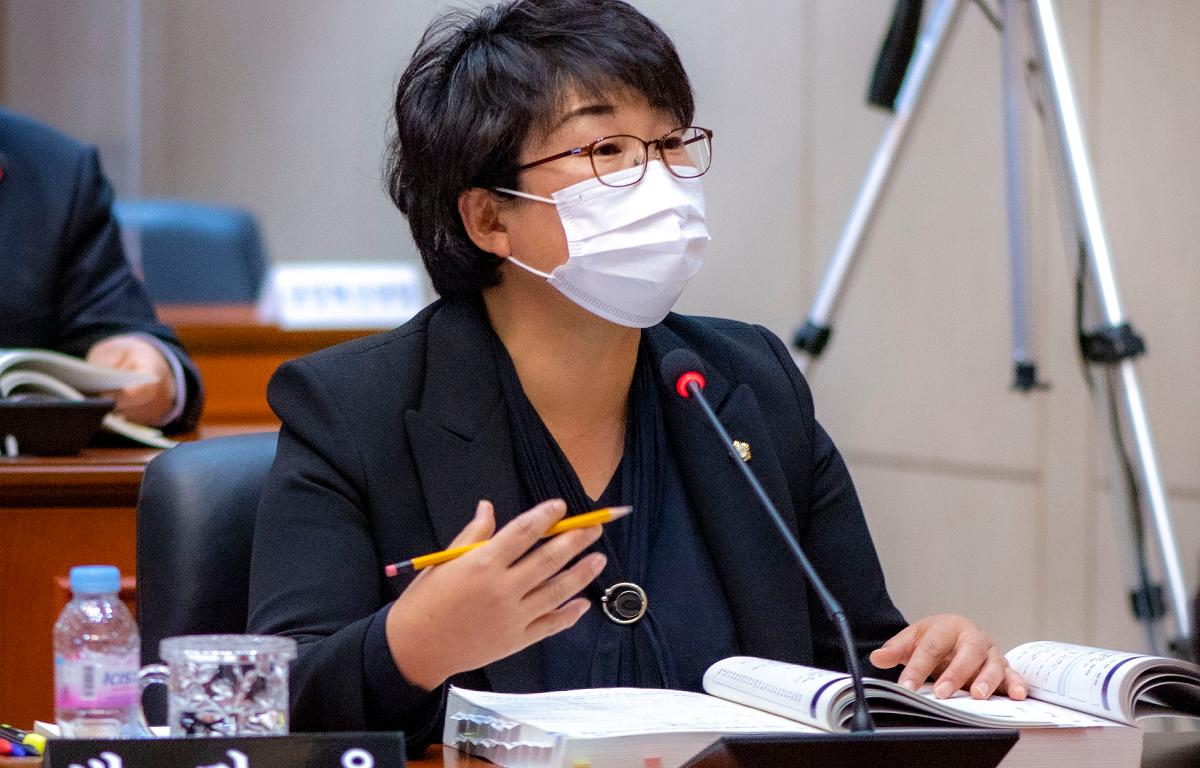 제302회 제2차 정례회 제2차 본회의 첨부이미지 : 2021.11.03 제302회 제2차 정례회 제2차 본회의 _37.jpg