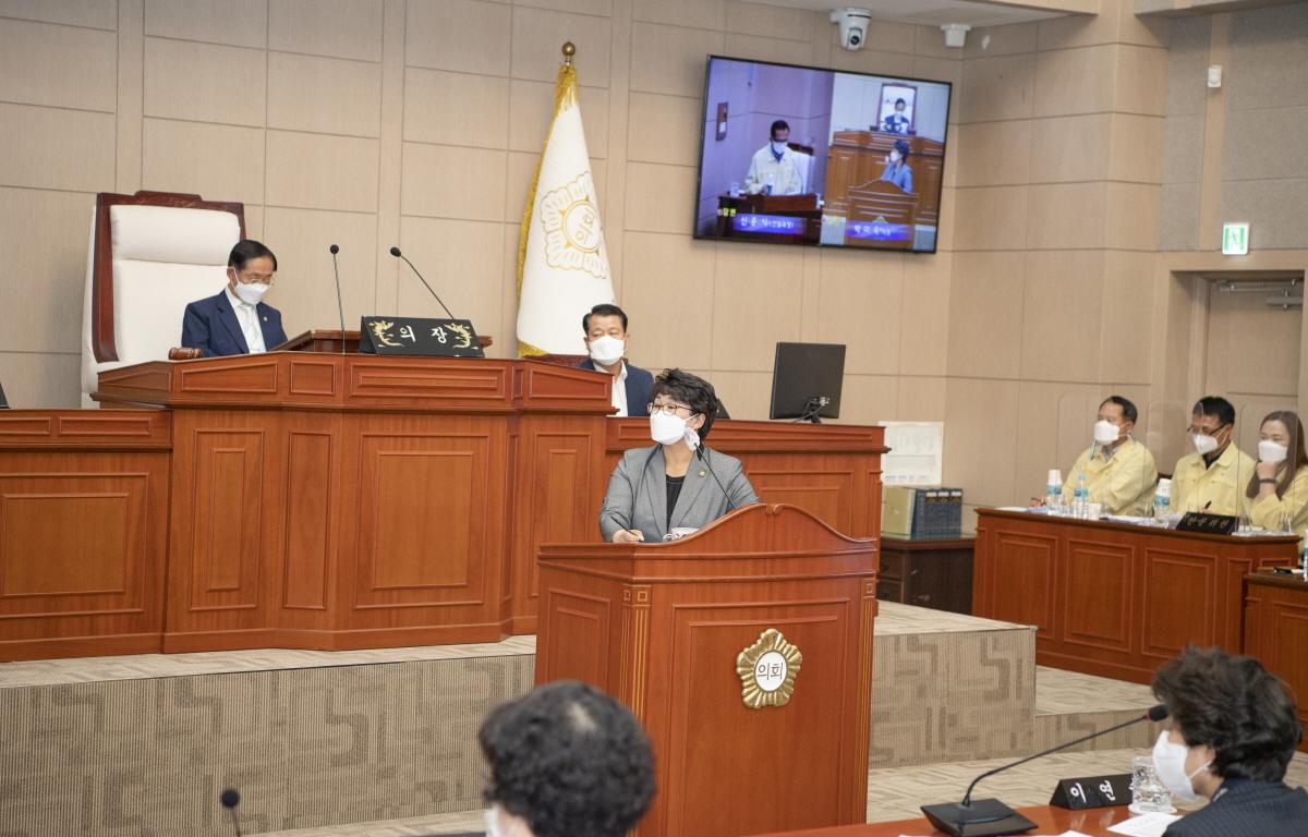 제298회 제1차 정례회 긴급 현안 질문 첨부이미지 : 2021.06.16 제298회 고흥군의회 제1차 정례회 2차본회의 긴급현안질문 (20).jpg