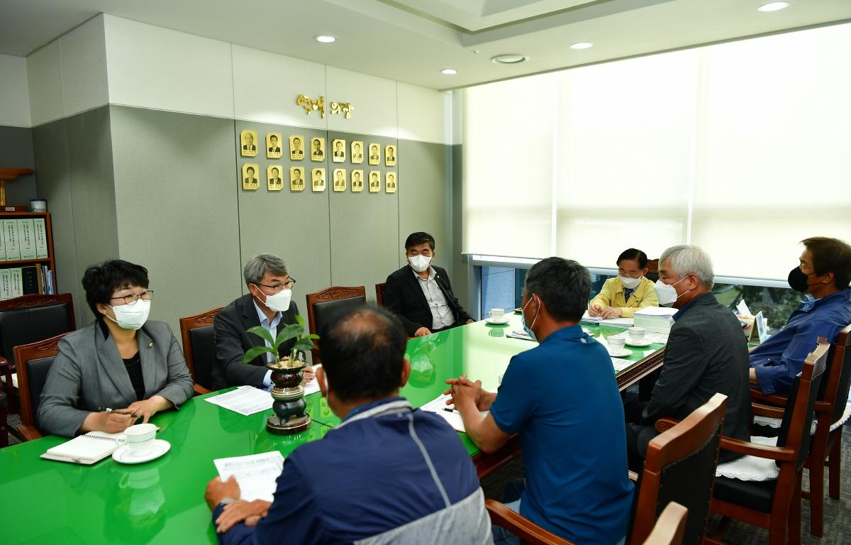 해창만 염해피해 관련 민원인 접견 첨부이미지 : 2021.06.14 해창만 염해피해 관련 민원인 접견 (10)_web.JPG