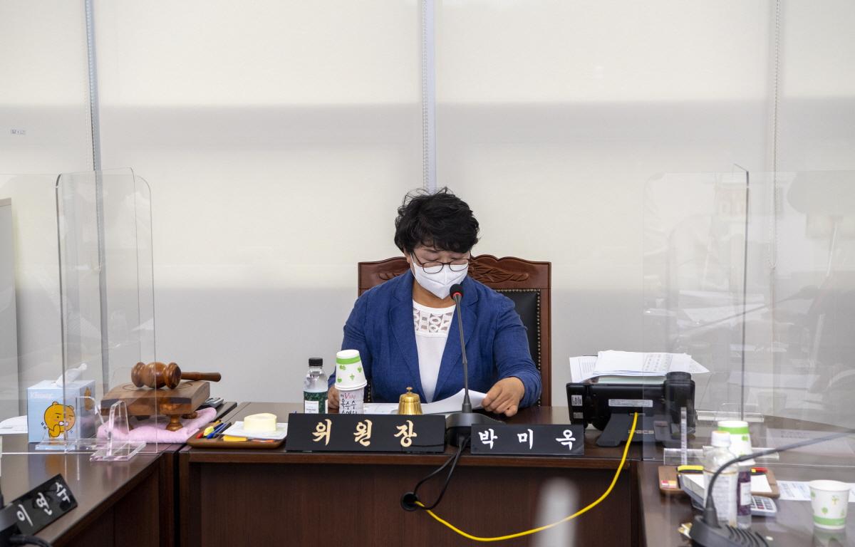 제298회 제1차 정례회 제2차 행정자치위원회 첨부이미지 : 2021.06.11 제298회 제1차 정례회 제2차 행정자치위원회 _26_web.jpg