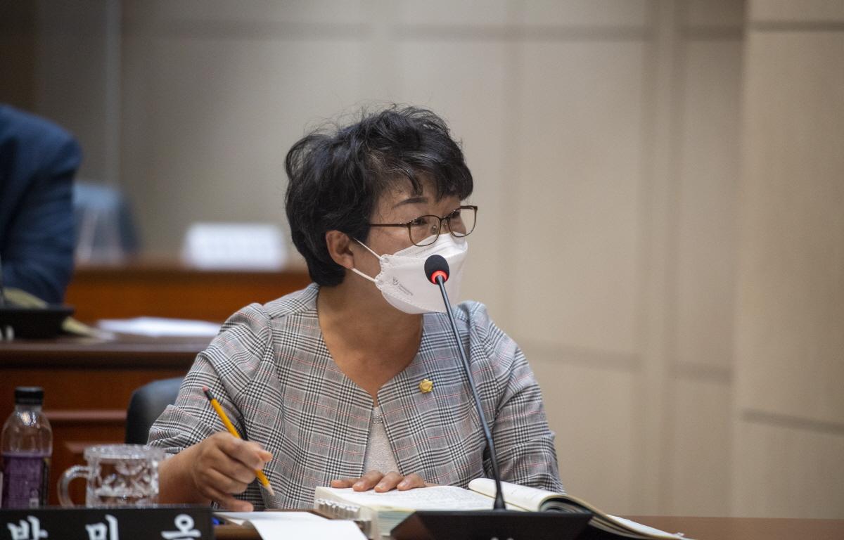 제299회 고흥군의회 임시회 제2차 본회의 2021 상반기 군정 주요 업무 추진실적 보고의 건 첨부이미지 : 2021.07.14 2021 상반기 군정 주요 업무 추진실적 보고 _26.jpg