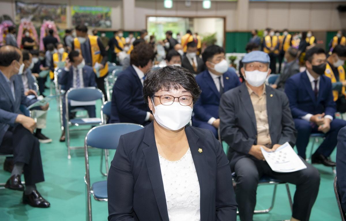 녹동라이온스클럽 회장 이·취임식 첨부이미지 : 2021.07.06 녹동라이온스클럽 이·취임식  _11.jpg