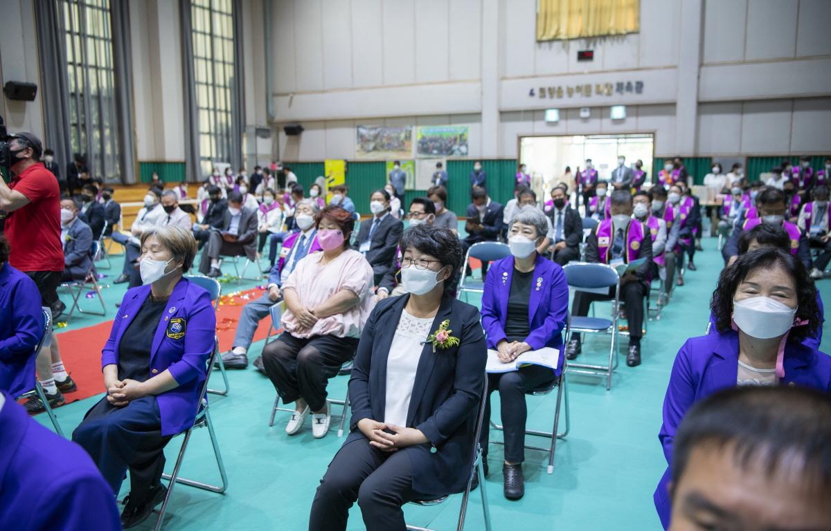 녹동로타리클럽 회장 이·취임식 첨부이미지 : 2021.07.02 녹동로타리클럽 회장 이·취임식 _3.jpg