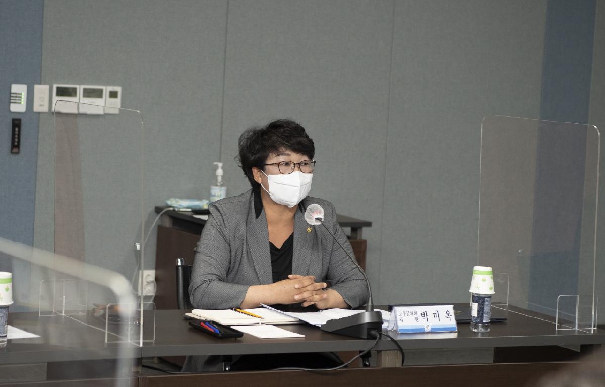 고흥 문화도시 추진위원회 위원 위촉 첨부이미지 : 2021.05.26 고흥문화도시 추진위원회 (6)_web.jpg