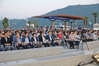 바다 위 한여름밤 콘서트