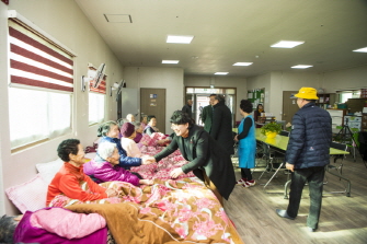 설명절 119, 노인 요양시설 위문