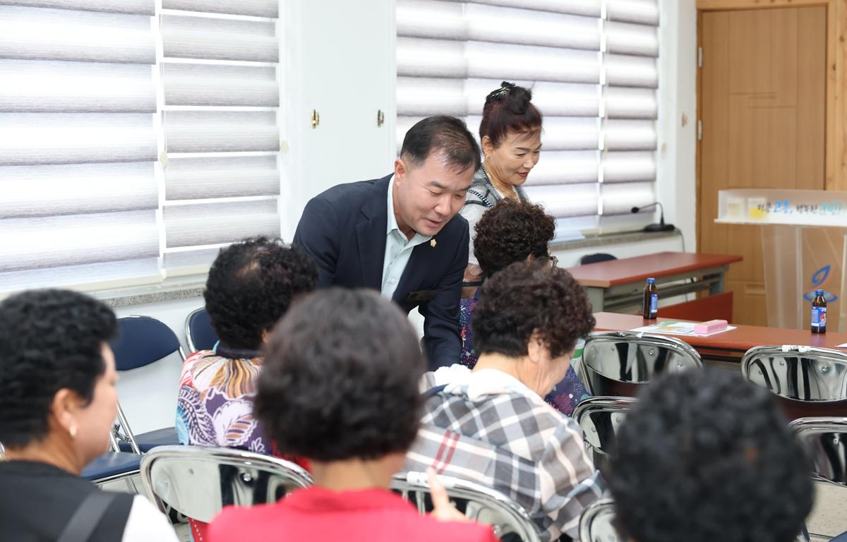 두원면 이장연석회의 첨부이미지 : 2026. 08. 13 두원면 이장연석회의 (2).JPG