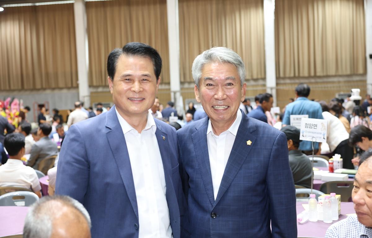 제23회 고흥군 농업경영인대회 및 제5회 고흥군 여성농업인대회 첨부이미지 : 2026.7.20 제23회 고흥군 농업경영인대회 및 제5회 고흥군 여성농업인대회 (7).JPG