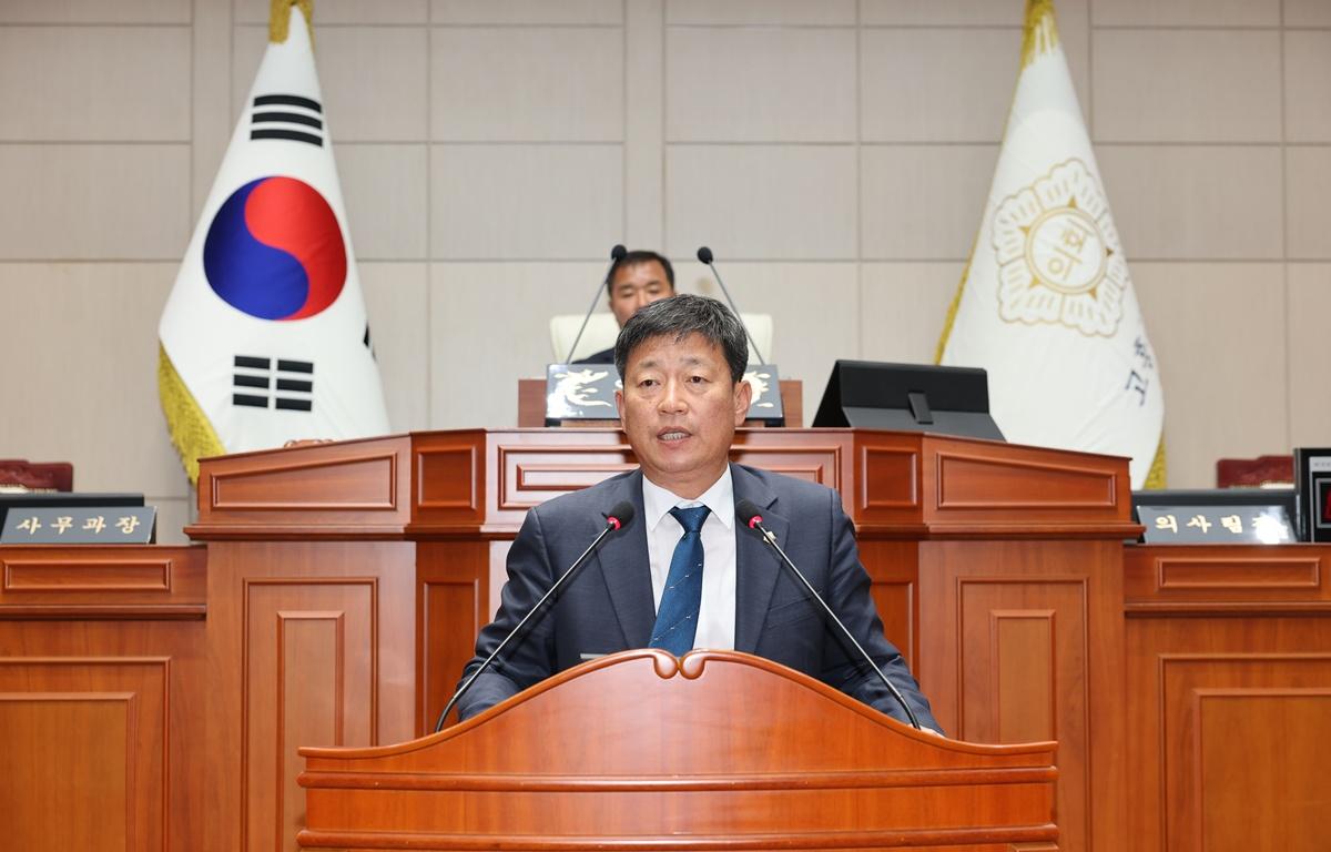 제345회 고흥군의회 임시회 제1차 본회의(의장, 부의장, 상임위원장 선거) 첨부이미지 : 2026.7.1 제345회 고흥군의회 임시회 제1차 본회의(의장, 부의장, 상임위원장 선거) (15).JPG