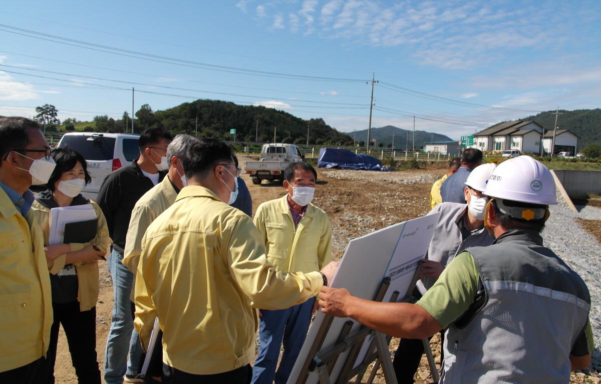 2020년도 하반기 군 발주사업 행정사무조사 첨부이미지 : 2021.10.13 행정사무조사 1반  (88).JPG