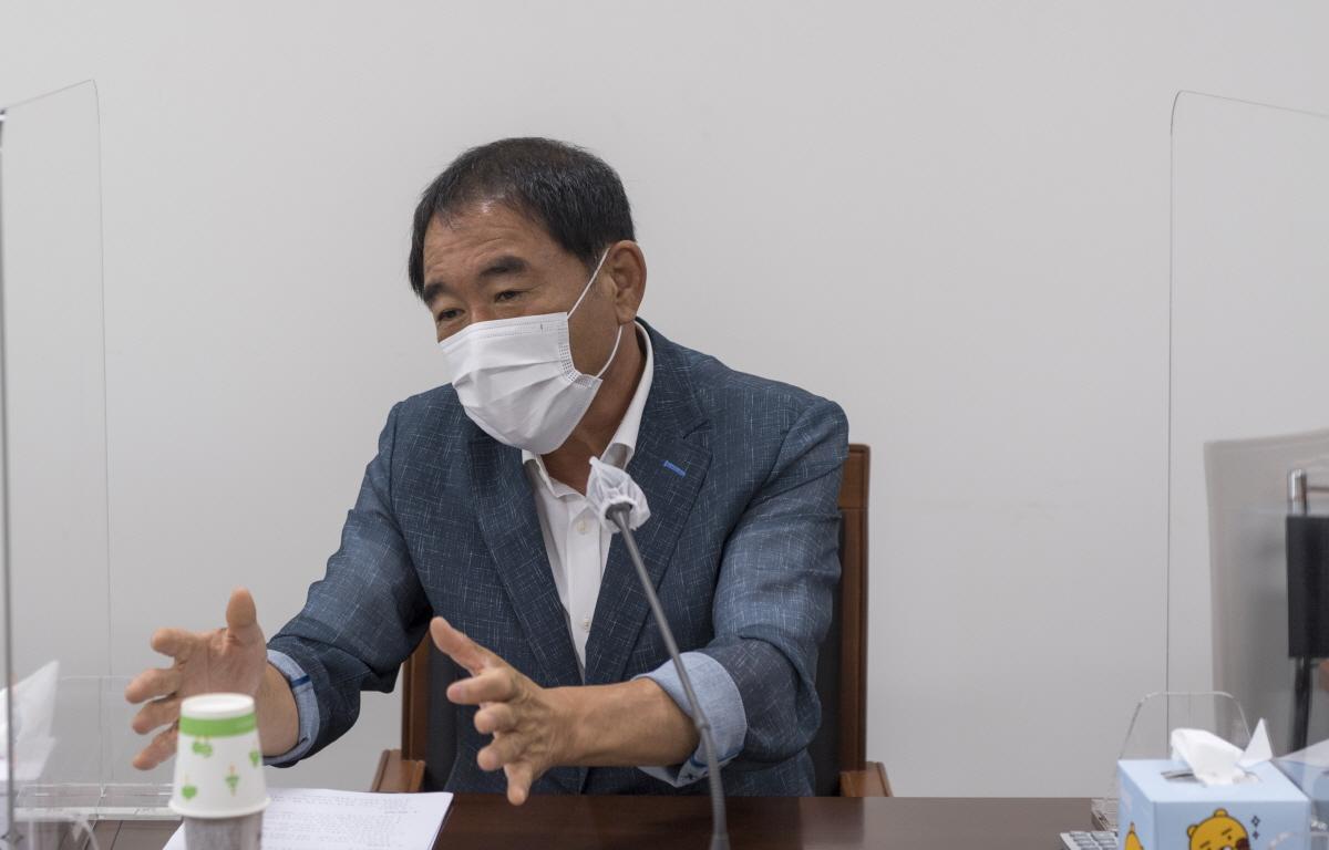 제299회 고흥군의회 임시회 산업건설위원회 의안심사 첨부이미지 : 2021.07.13 산업건설위원회 (1).JPG