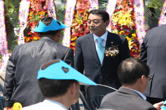 도양 축구장 기공식 및 농어촌복합 체육관 준공식 참석