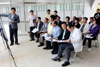 고흥군의회, 고흥광장 기반시설공사 현지 확인