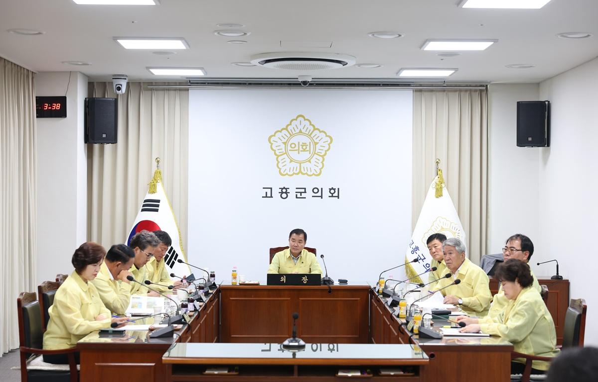 제10대 고흥군의회 폭염가뭄대책보고회 첨부이미지 : 2026. 08. 05 폭염가뭄대책보고회 (5).JPG