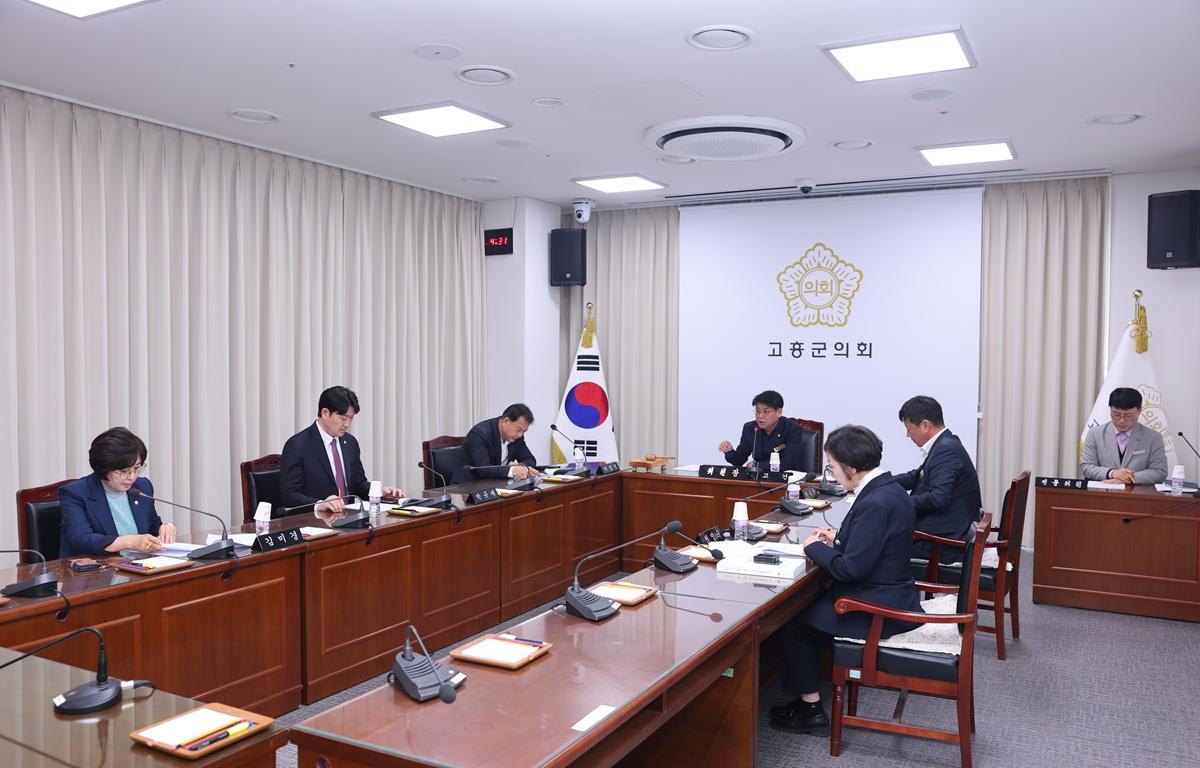 해창만간척지조사 특별위원회 첨부이미지 : 2026.3.16 해창만간척지조사 특별위원회 (3).JPG