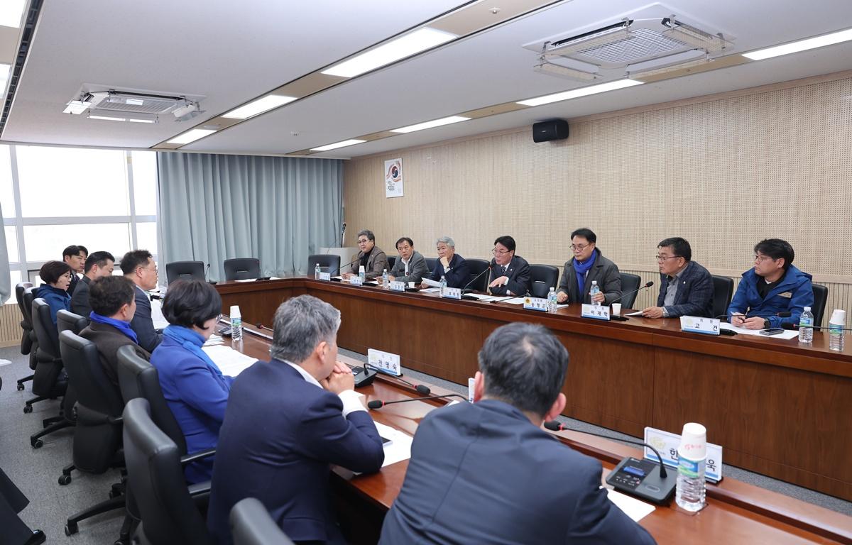고흥군 선거구 확정안 관련 공식 항의 방문 첨부이미지 : 2026.3.9 고흥군 선거구 확정안 관련 공식 항의 방문 (4).JPG