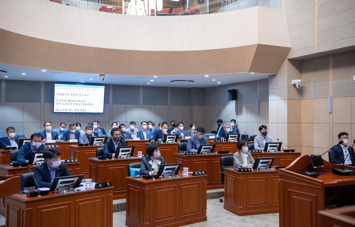  제308회 고흥군의회 임시회 제2차 본회의 첨부이미지 : 2022.08.30 제308회 고흥군의회 임시회 제2차 본회의 (54).jpg