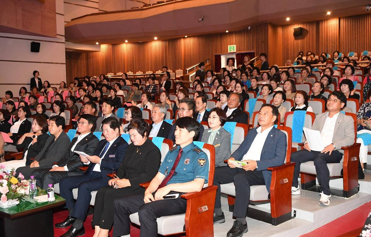 양성평등주간 기념행사 첨부이미지 : 2024.10.8 양성평등주간 기념행사 (10).JPG