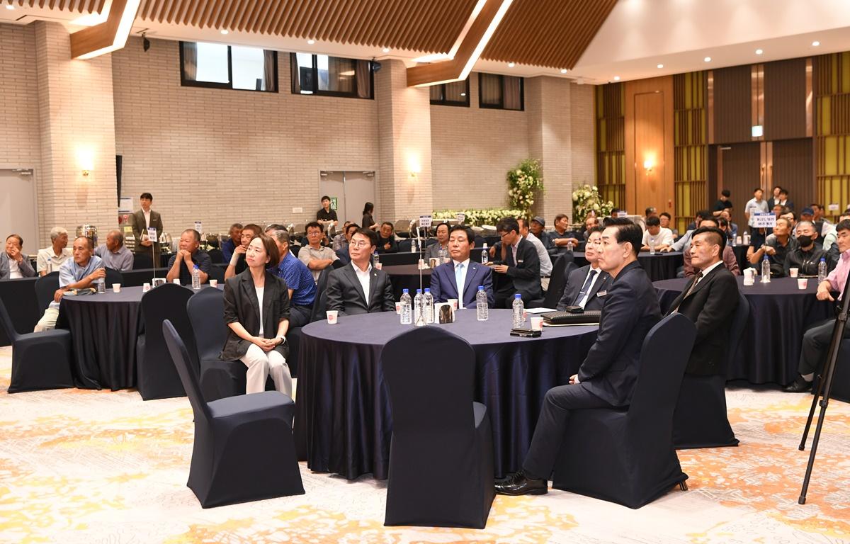 (사)고흥군 어촌계 연합회 창설특집 한마음대회 첨부이미지 : 2024.7.15 (사)고흥군 어촌계 연합회 창설특집 한마음대회 (11).JPG