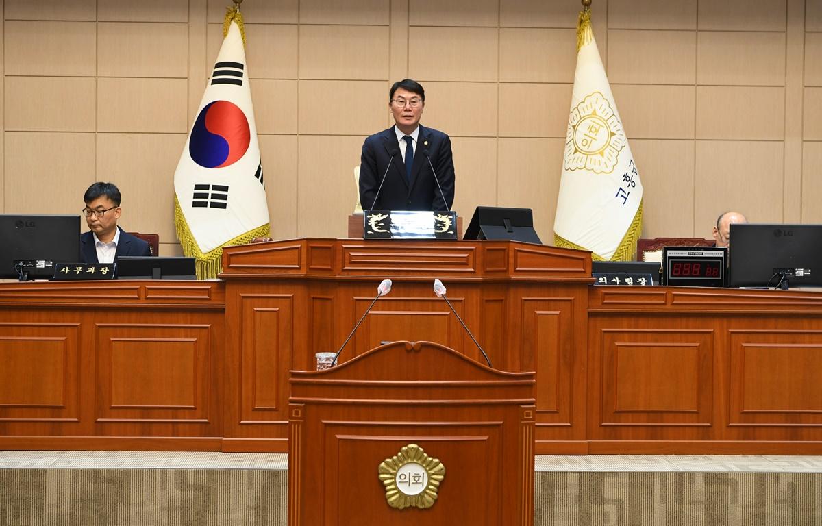 제328회 고흥군의회 임시회 제1차 본회의 첨부이미지 : 2024.7.16 제328회 고흥군의회 임시회 제1차 본회의 (1).JPG