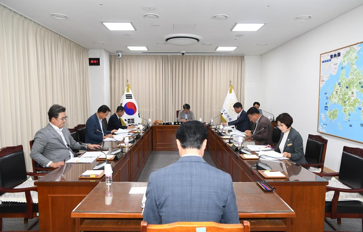 고흥군의회 예산결산 특별위원회 첨부이미지 : 2024.9.6 고흥군의회 예산결산 특별위원회 (3).JPG