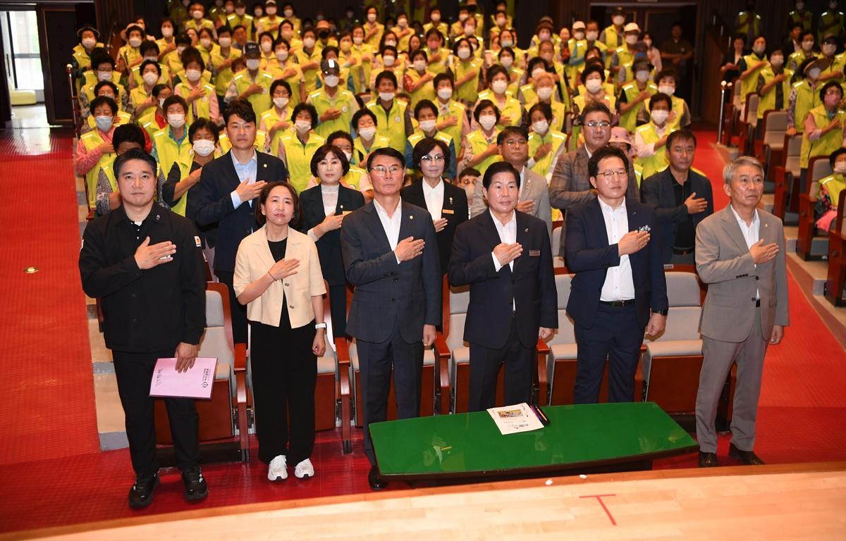 노인일자리사업 공익형 참여자 교육 첨부이미지 : 2024.8.22 노인일자리사업 공익형 참여자 교육 (1).JPG