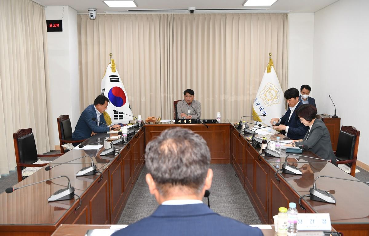 해창만 간척지 실태파악을 위한 보고회 첨부이미지 : 2024.9.27 해창만 간척지 실태파악을 위한 보고회 (2).JPG