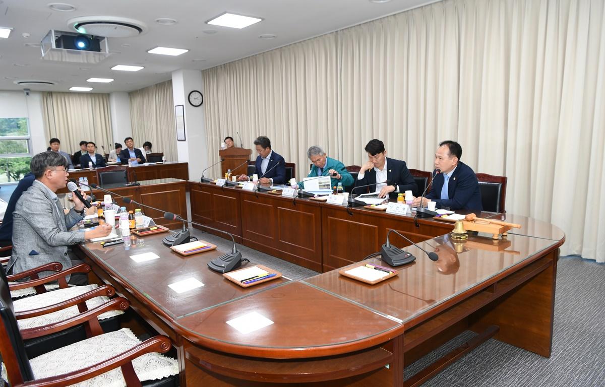 고흥군 농업용수 대책 연구회 착수보고회 첨부이미지 : 2024.5.14 고흥군 농업용수 대책 연구회 착수보고회 (4).JPG