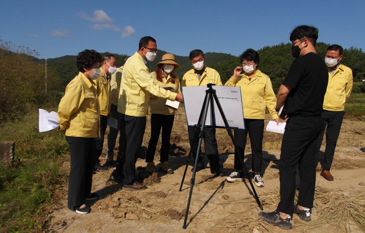 2020년도 하반기 군 발주사업 행정사무조사 첨부이미지 : 2021.10.14 2020년도 하반기 군 발주사업 행정사무조사 1반 (9).JPG