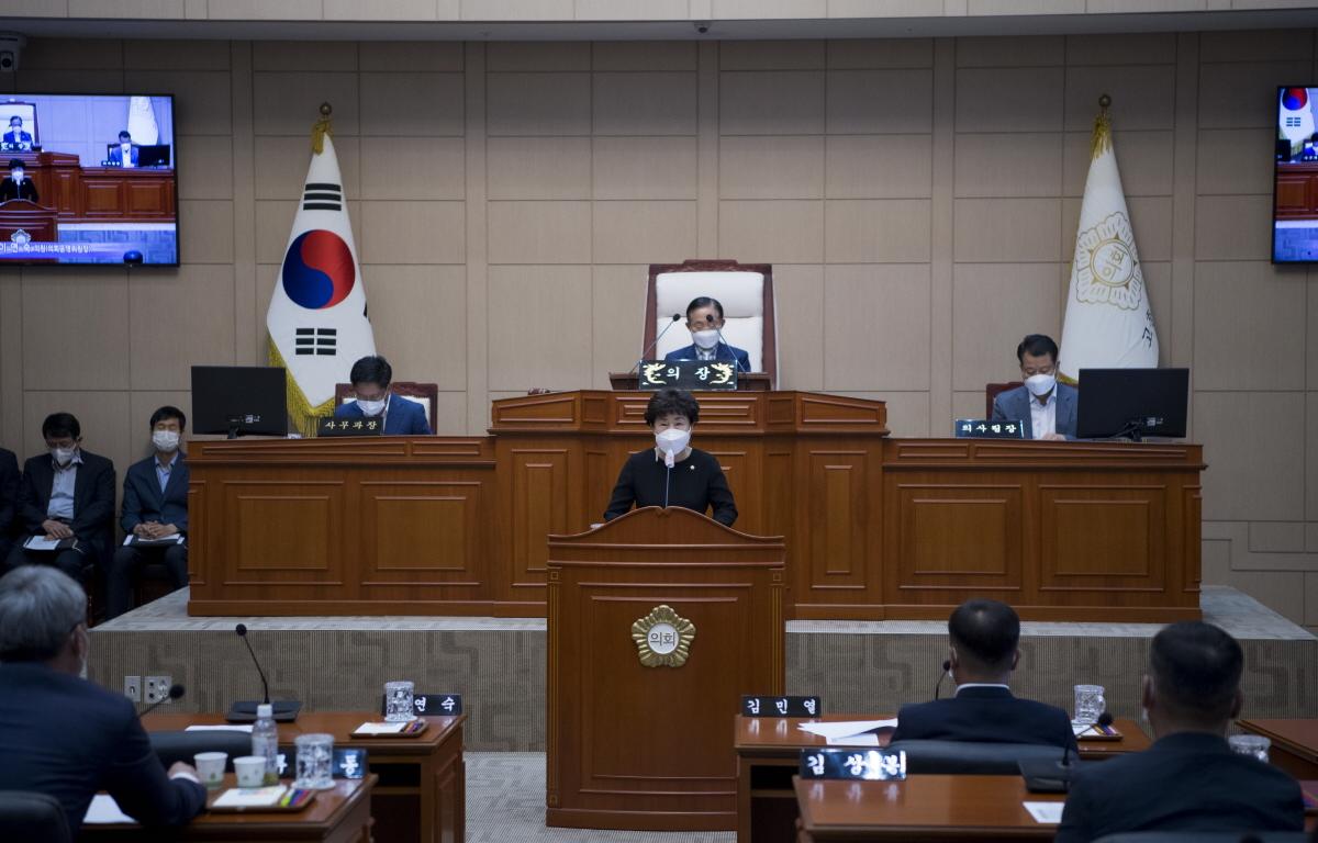 제299회 고흥군의회 임시회 8차본회의 첨부이미지 : 2021.07.22 제299회 고흥군의회 임시회 8차 본회의 (5).JPG