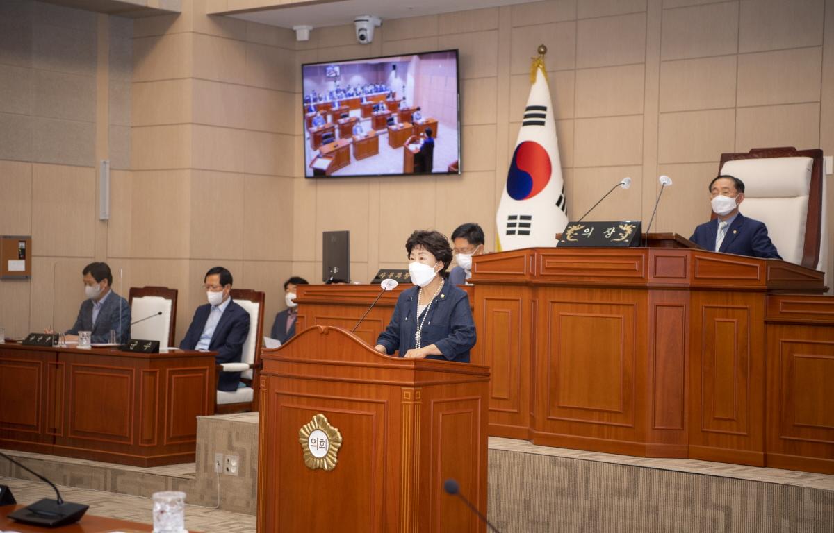 제299회 고흥군의회 임시회 1차본회의 첨부이미지 : 2021.07.12 제299회 고흥군의회 임시회 제1차 본회의 _11.jpg