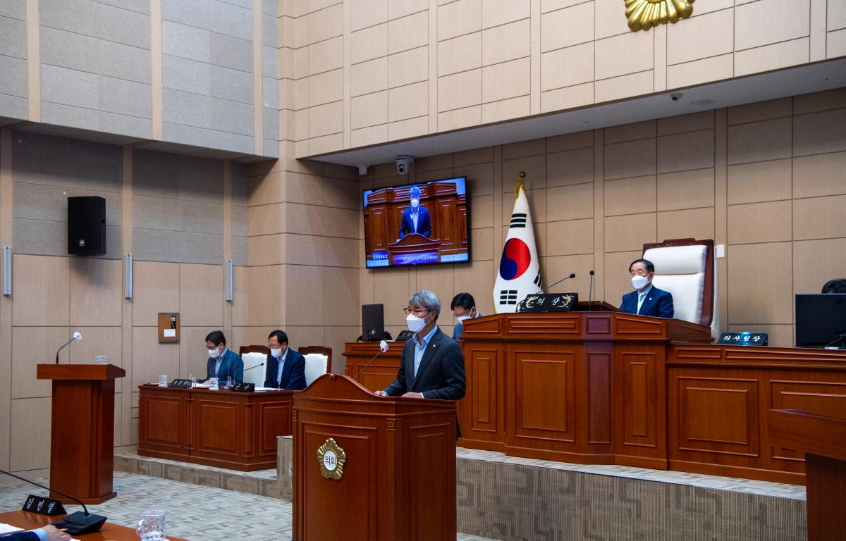 제300회 고흥군의회 임시회  제2차본회의 첨부이미지 : 2021.09.10 제300회 고흥군의회 임시회 2차 본회의 (22).jpg