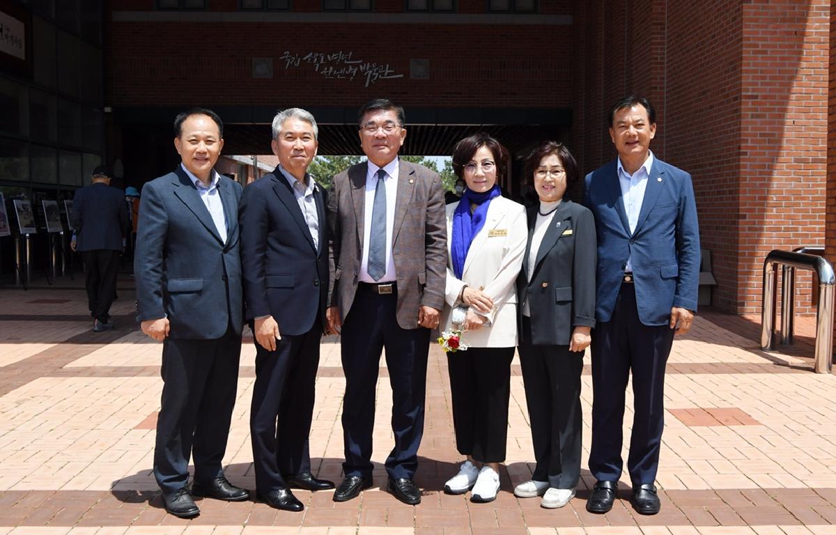 국립소록도병원 개원 제107주년 및 제20회 한센인의 날 기념식 첨부이미지 : 2023.05.16 국립소록도병원 개원 제107주년 및 제20회 한센인의 날 기념식 (23).JPG