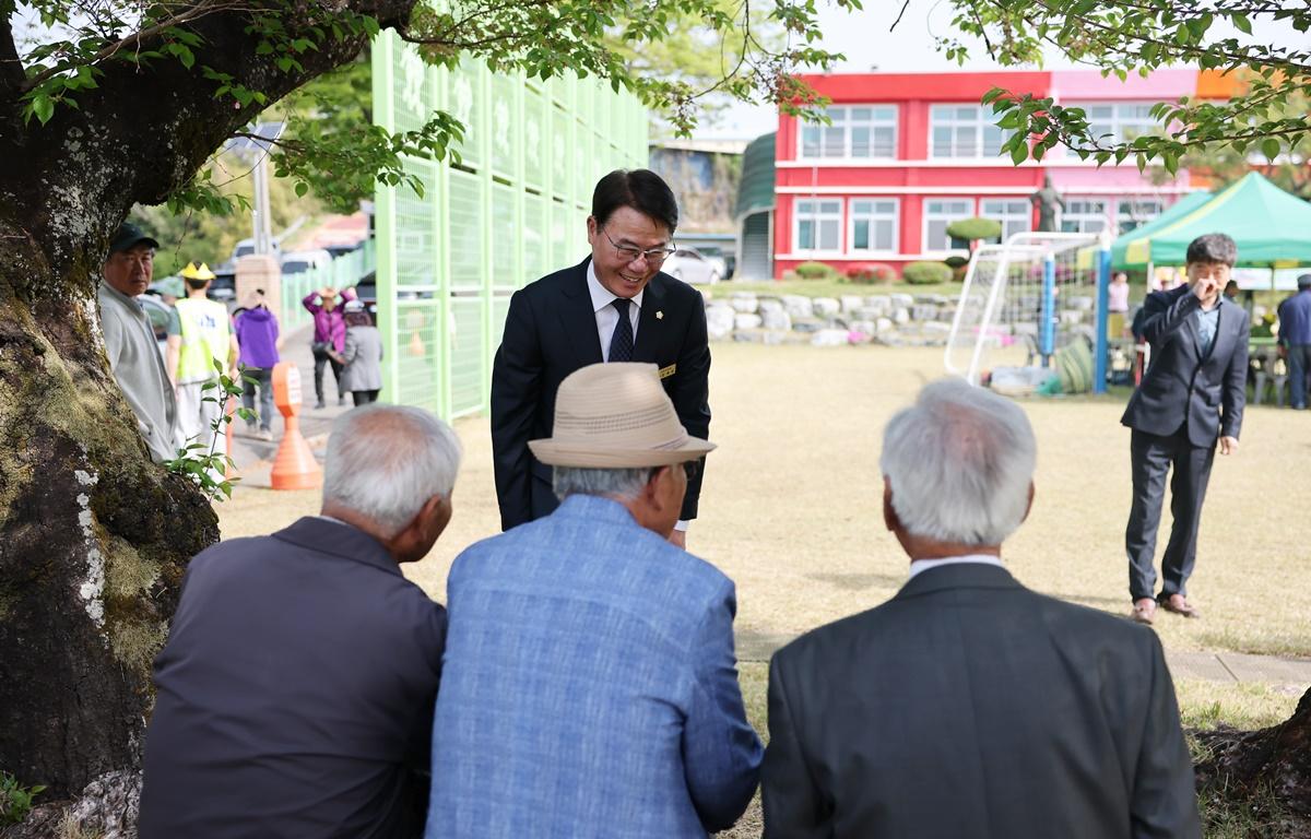 제31회 남양면민의 날 첨부이미지 : 2025.4.18 제31회 남양면민의 날 (2).JPG